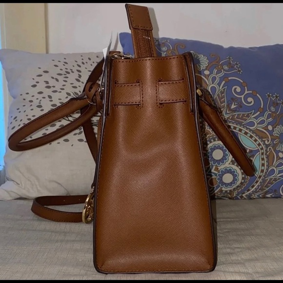 SOLD - Picture 3 of 7